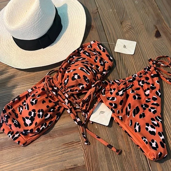 Fabletics NWT Noa Bandeau Top Hi Cut Bikini L - Picture 1 of 5